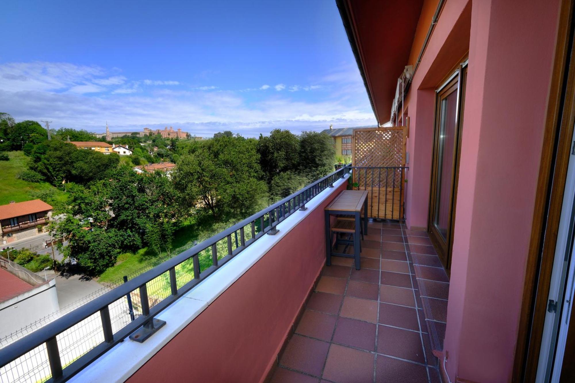 Comillas Pueblo El Capricho Kültér fotó